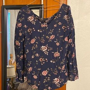 Size medium floral blouse